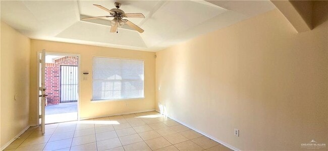 1302 W Prosperity Dr Unit C