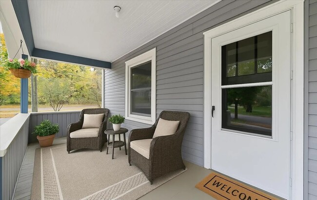 Photo - 754 Princeton Ave