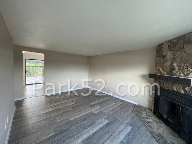 Photo - North Tacoma 4 Bed 2 Bath Single Family Home