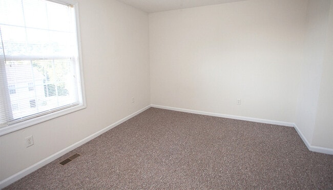 Photo - 1334 Devon Ln