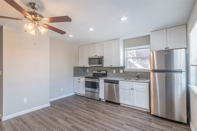 Photo - 3102 Wentworth St Unit 04