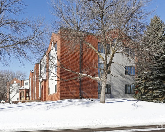 55+ Community - The Landings on Ninth