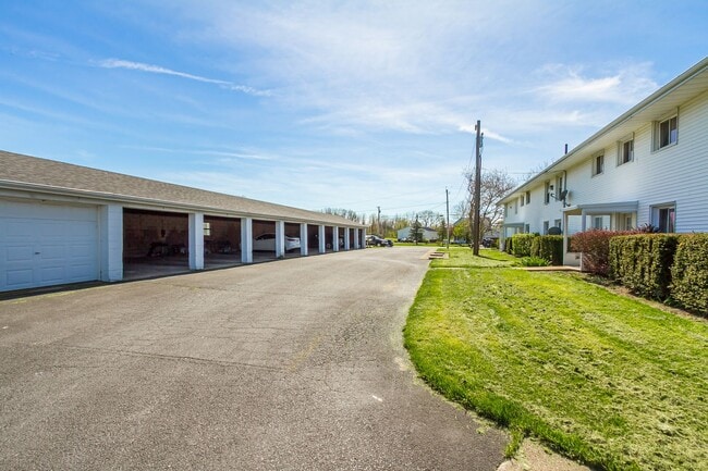 Photo - 5095 Emerson Rd Unit #1