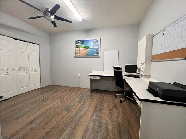 Photo - 159 SE 34th Ave