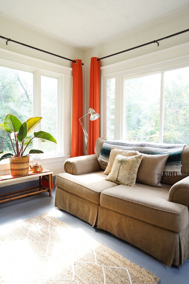 Photo - 2044-1 Clairmount St Unidad Floor 1