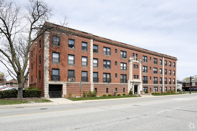 Building Photo - 304 W Touhy Ave Rental