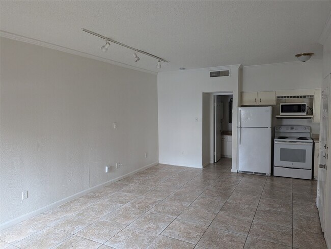 Photo - 10855 Meadowglen Ln Unit 810