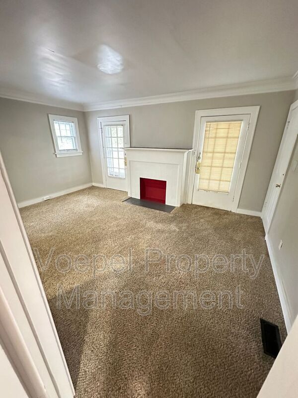 Photo - 5400 Harrison St