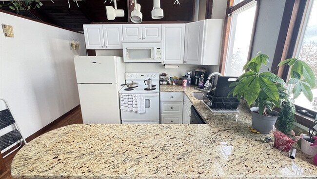 Photo - 658 Revere Beach Blvd Unidad 3