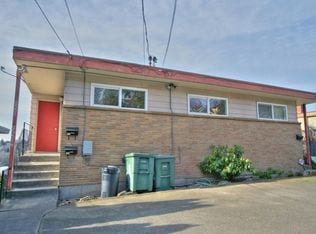 Photo - Queen Anne Triplex