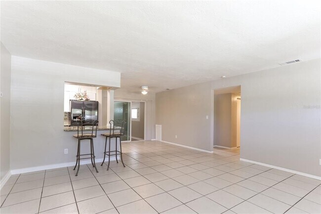 Photo - 3828 Neptune Dr SE