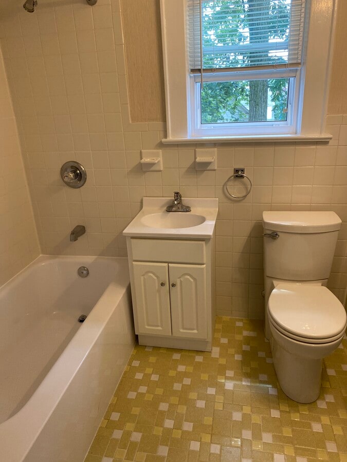 Bathroom bedroom - 12 Locust St Unit 1