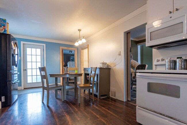 Photo - 431 Saint Thomas St