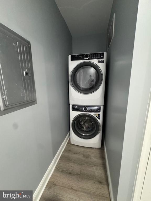 Photo - 6634 Leeds St Unit 2