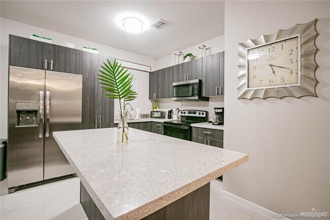 Photo - 15 Swallow Ave Unidad 3