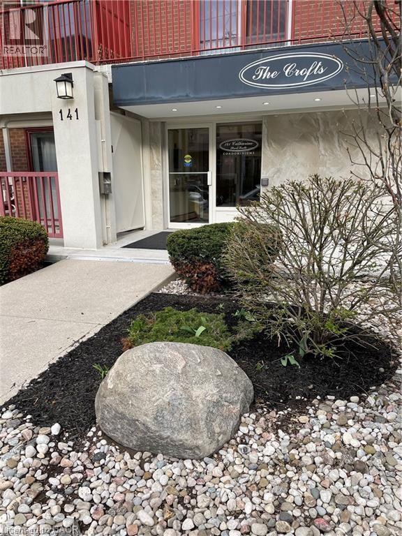 Photo - 141 Catharine St S Unit 903