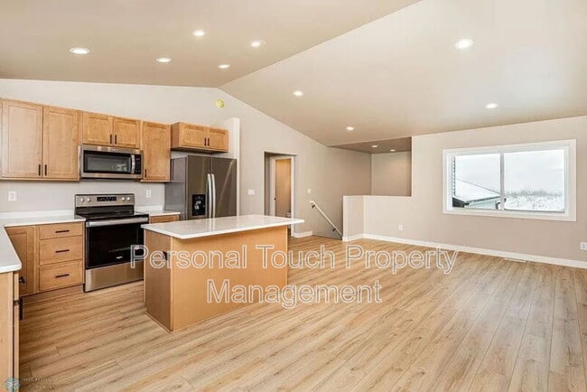 Photo - 6622 68th St S