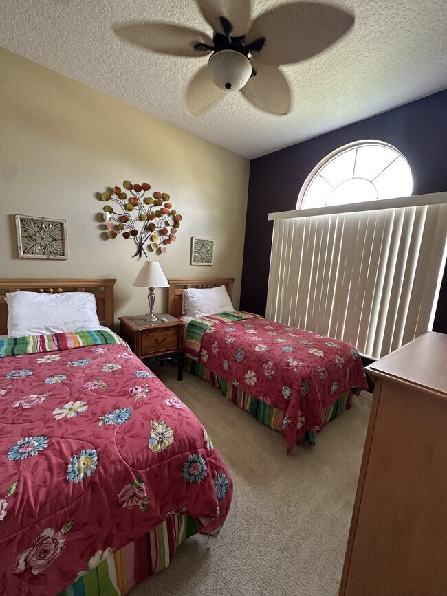 2548 Aster Cove Ln