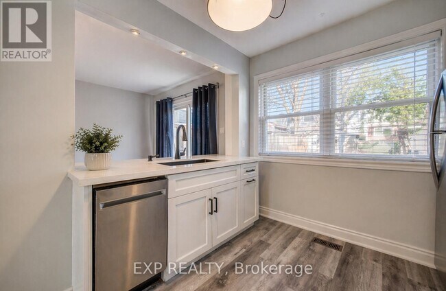 Photo - 80 Heiman St