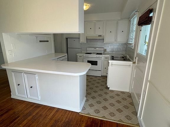 Photo - 1826 Anglo St