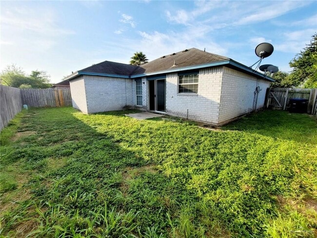 Photo - 11 Flamingo Ave