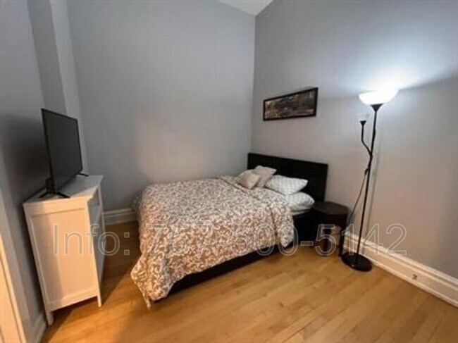 Photo - 2415 Ballentine Blvd Unidad 105