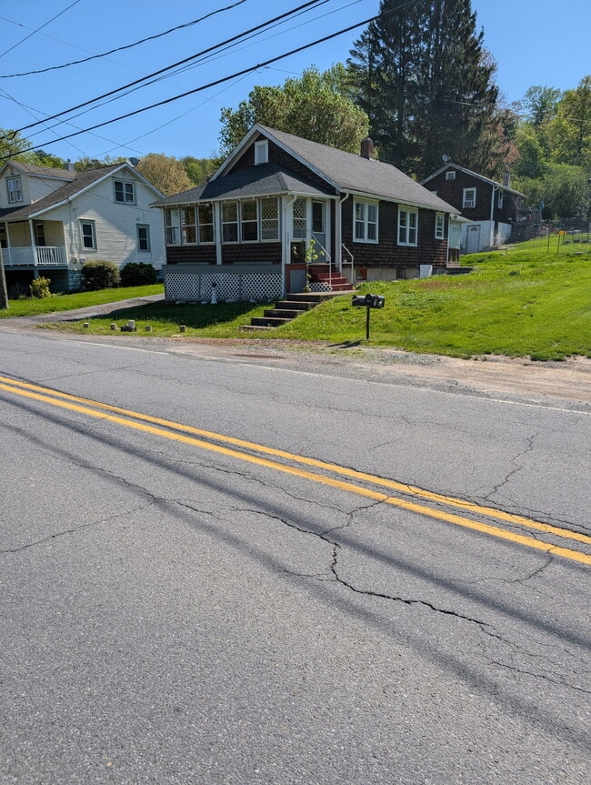 Photo - 1197 Lower Demunds Rd House