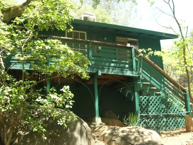 Building Photo - Private, Rural Granny Cottage off Indian S... Rental