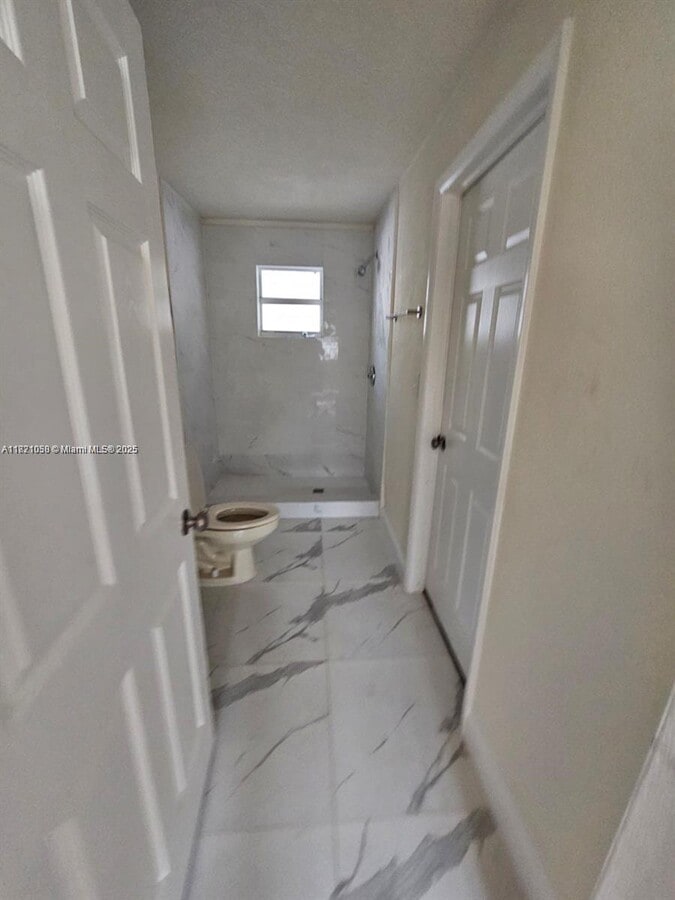 Photo - 1717 NW 69th St Apartamento