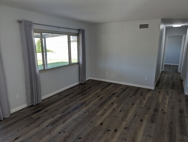 Photo - 5 Bedroom-3 Bathroom Two Story Home in Chu...