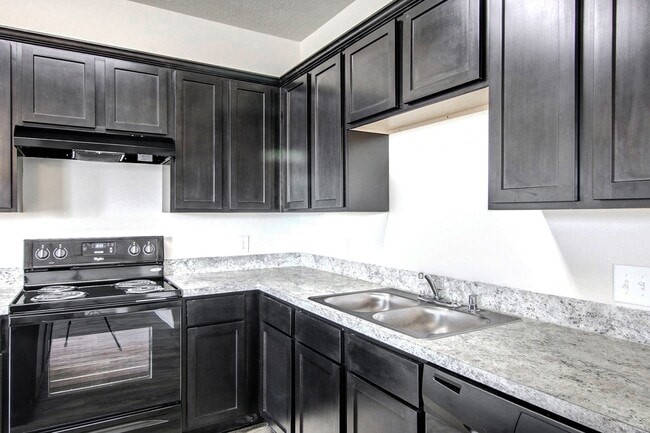 Photo - 2811 Silver Charm