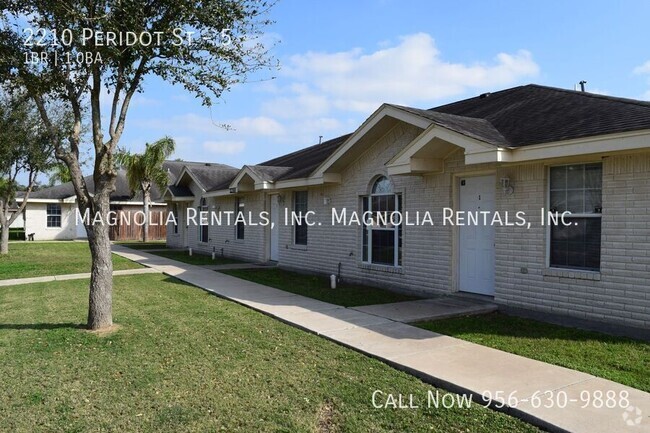 Building Photo - 2210 Peridot St Unit 5 Rental