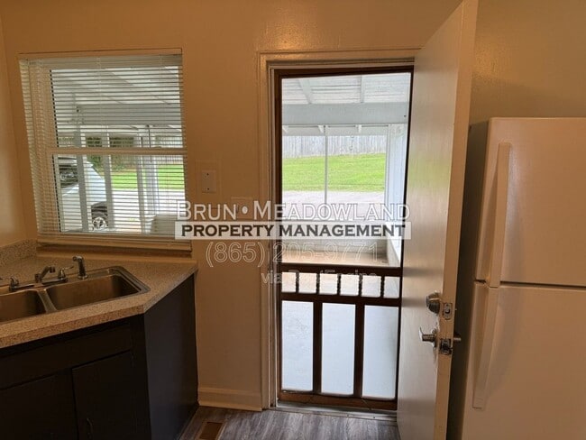 Photo - 3813 Woodlake Dr