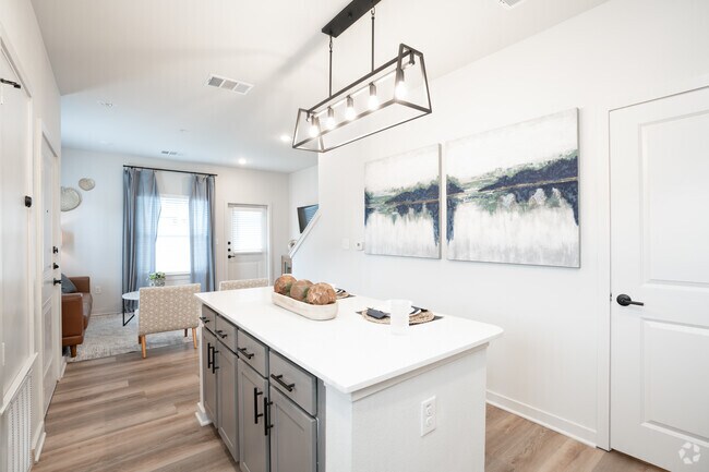 1BR, 2BA - 820SF - Kitchen - Seagrass Cottages at Northshore