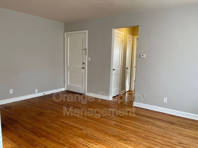 Photo - 820 N 46th St Unidad #2