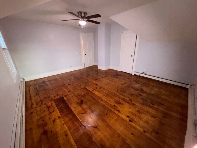 Photo - 56 Lock St Unit B