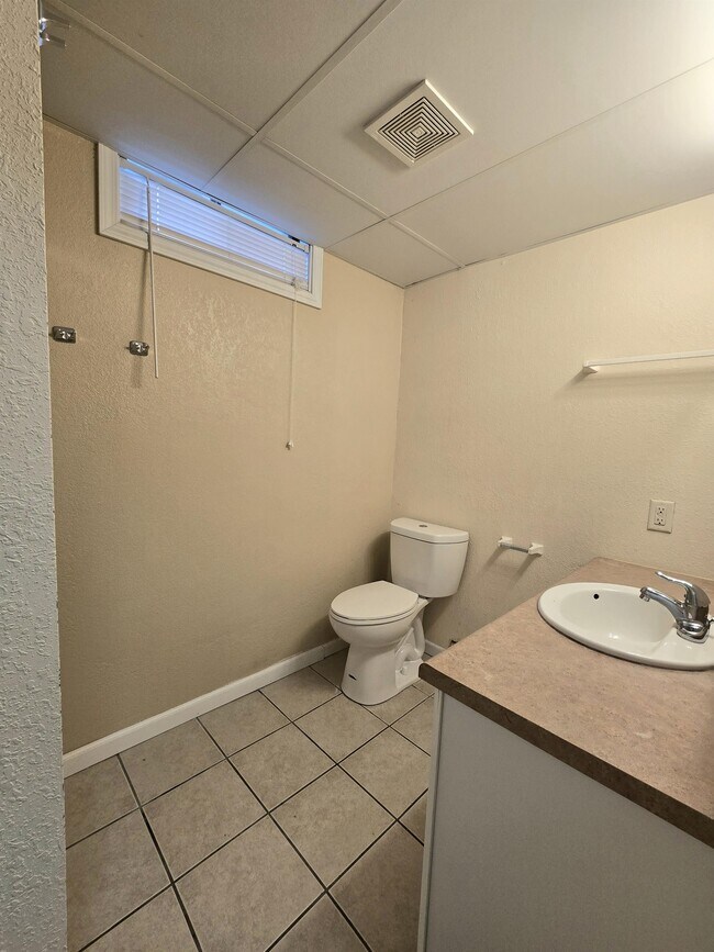 Photo - 2216 Drum Ave