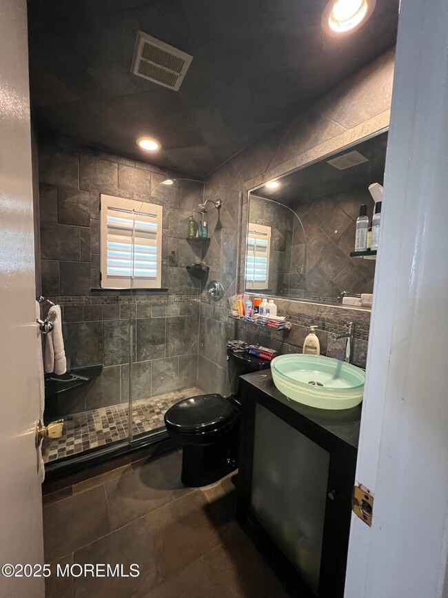 Photo - 2 Rumson Rd Unit 19