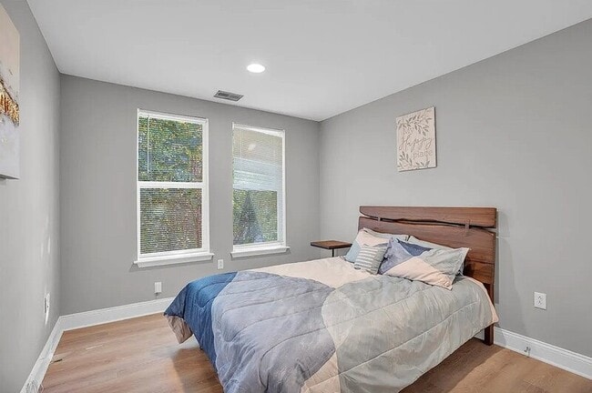 Photo - 1939 N Gratz St