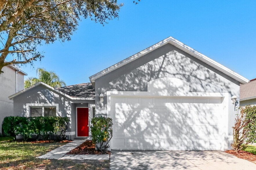 24915 Hyde Park Blvd