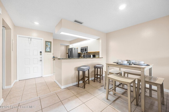 Photo - 1141 Country Club Dr Unit 1012