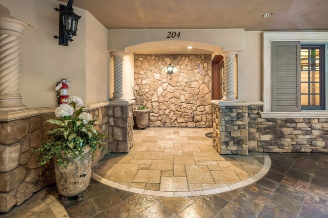 Photo - 120 A St