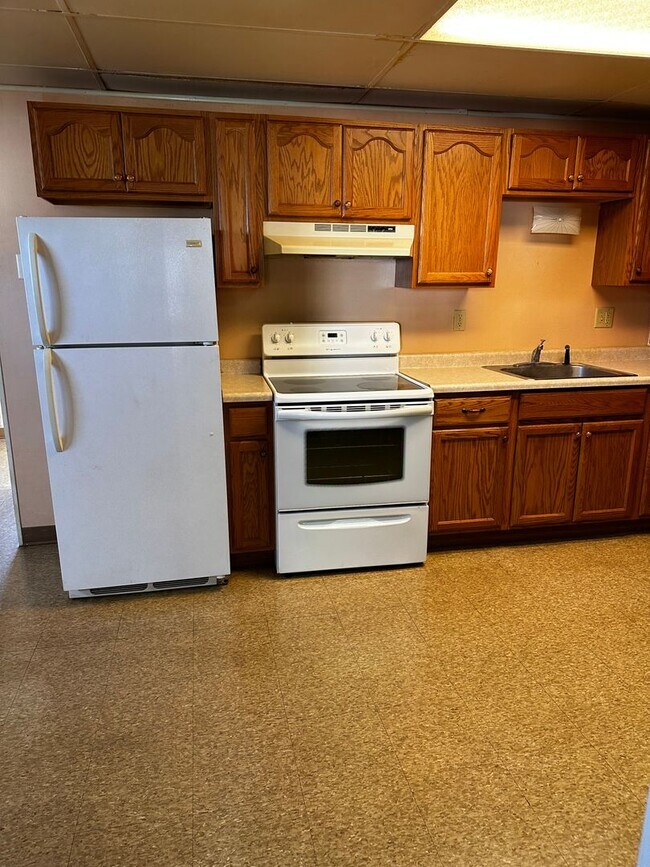 Photo - 716 - 720 Townline Ave. Unit 716 Townline Ave.