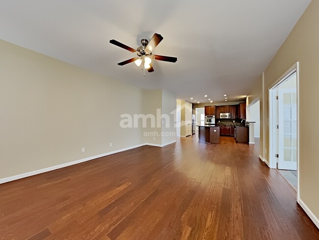 Photo - 1048 Oakhall Dr