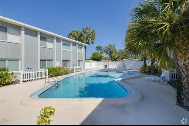 Building Photo - 2 Bed/1 Bath, 2nd floor condo at Parklane ... Unit 236