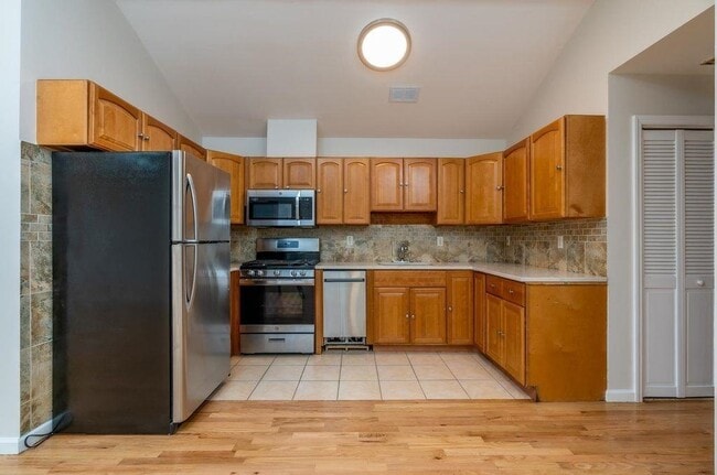 Photo - 325 Claremont Ave Unit 1