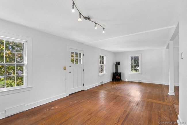 Photo - 105 Southworth St