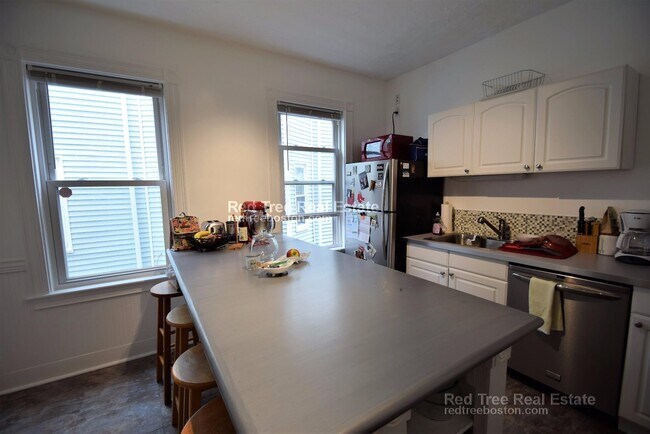 Photo - 20 Dalrymple St Unit 1