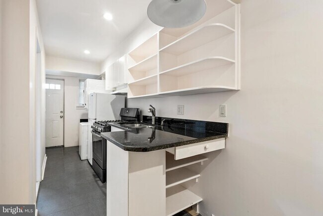 Photo - 966 Mt Olivet Rd NE