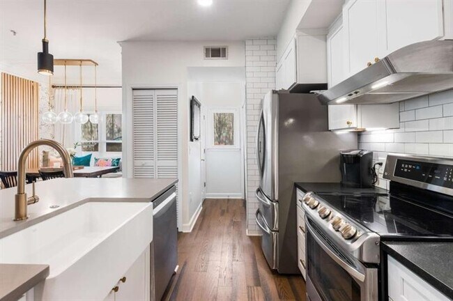 Photo - 955 Juniper St NE Unit 4121